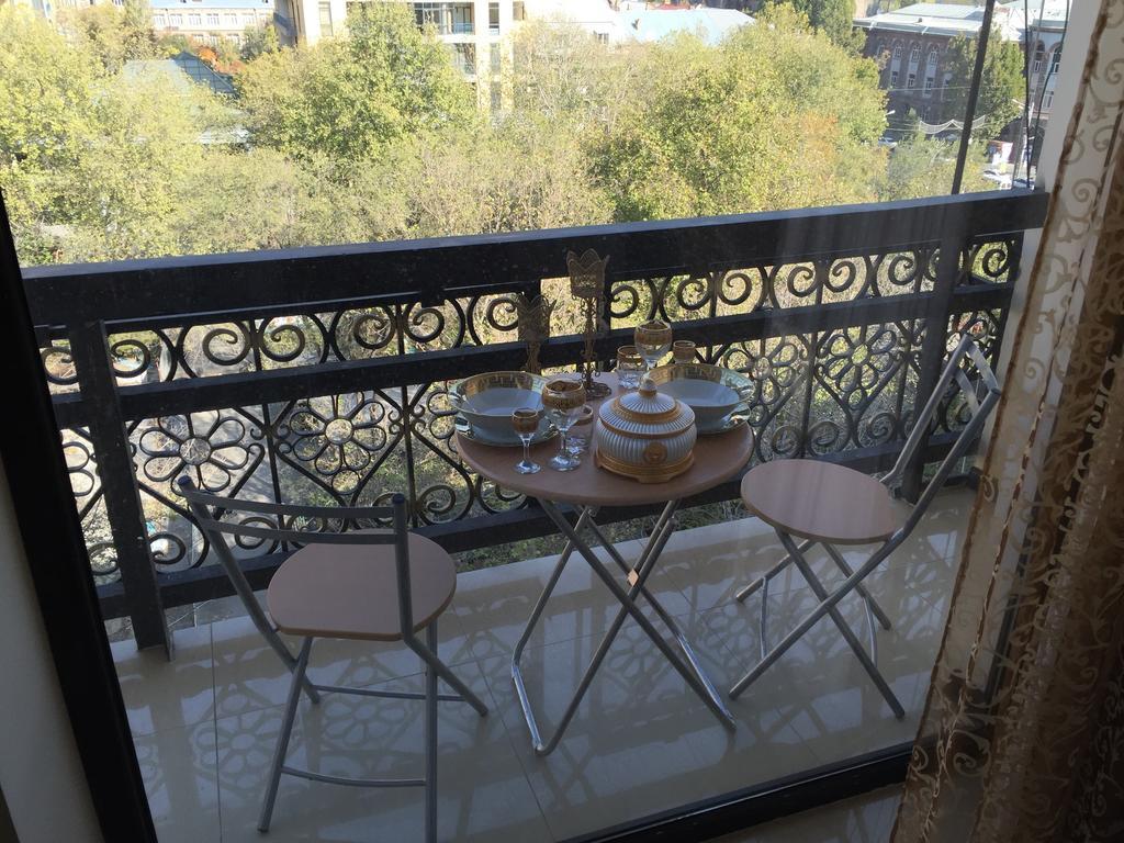 Versace Downtown Jerevan Værelse billede
